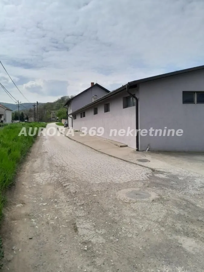 Prodaja, poslovni prostor, 383m², Čerević, Beočin