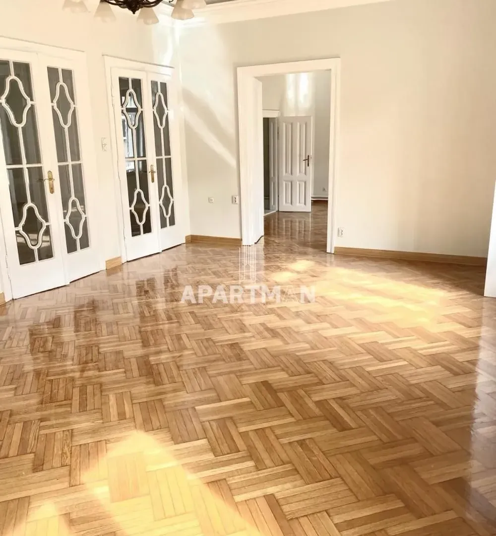 Izdavanje, stan, 239m², Stari Grad, Beograd
