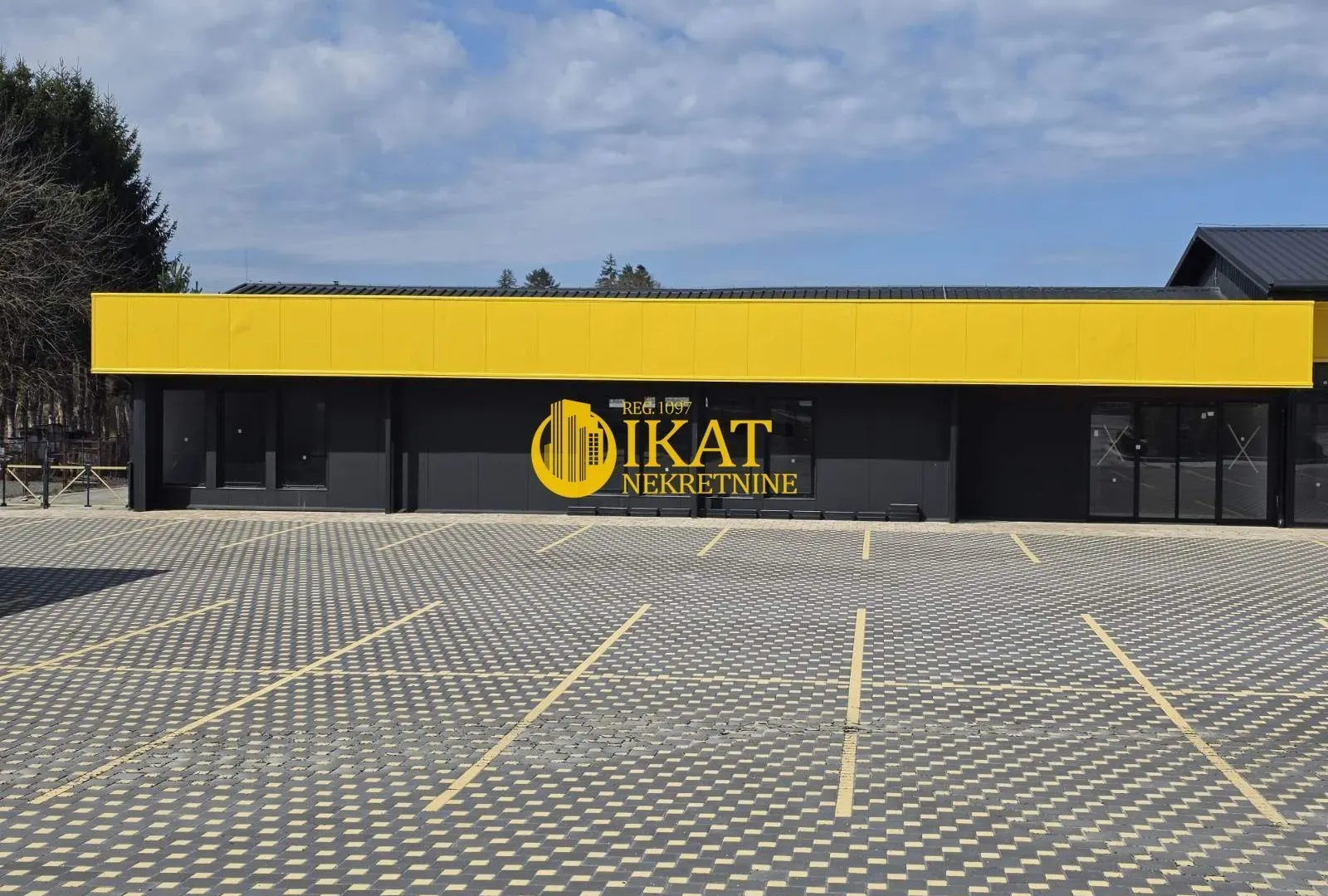 Sale, office space, 552m², Kosjerić, Srbija