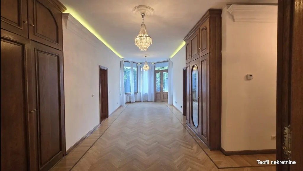 Izdavanje, kuća, 550m², Senjak, Beograd