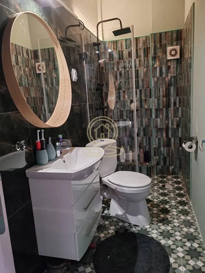 Prodaja, četvorosoban stan, 70m², Bulevar Evrope, Novi Sad Sve Podlokacije