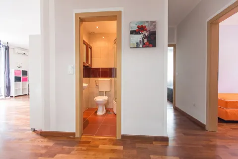 Sale, four bedroom apartment, 90m², Petrovac, Budva - image 4