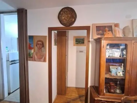 Prodaja, trosoban stan, 77m², Skojevsko Naselje, Beograd - image 8