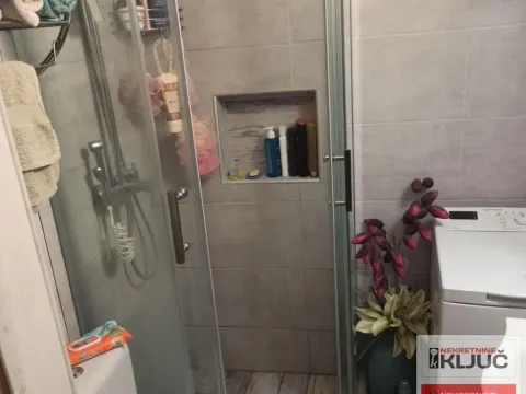 Sale, two bedroom apartment, 56m², Bulevar Oslobodjenja, Novi Sad Sve Podlokacije - image 8