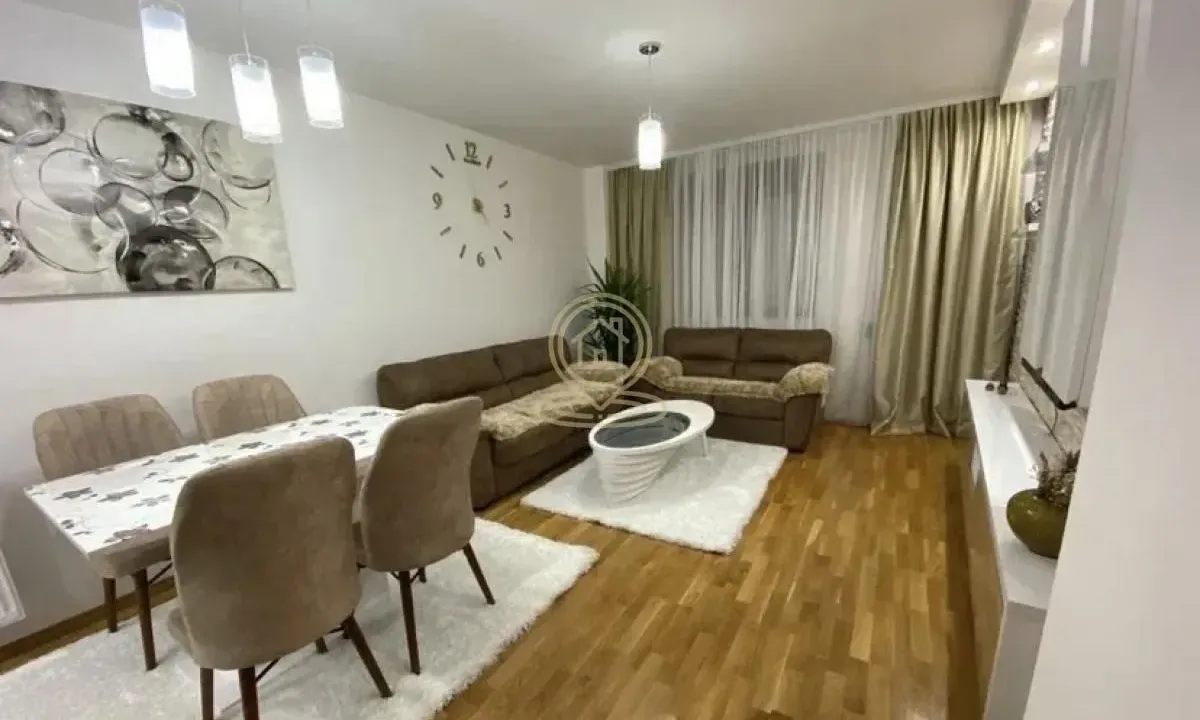 Prodaja, trosoban stan, 67m², Medijana, Niš