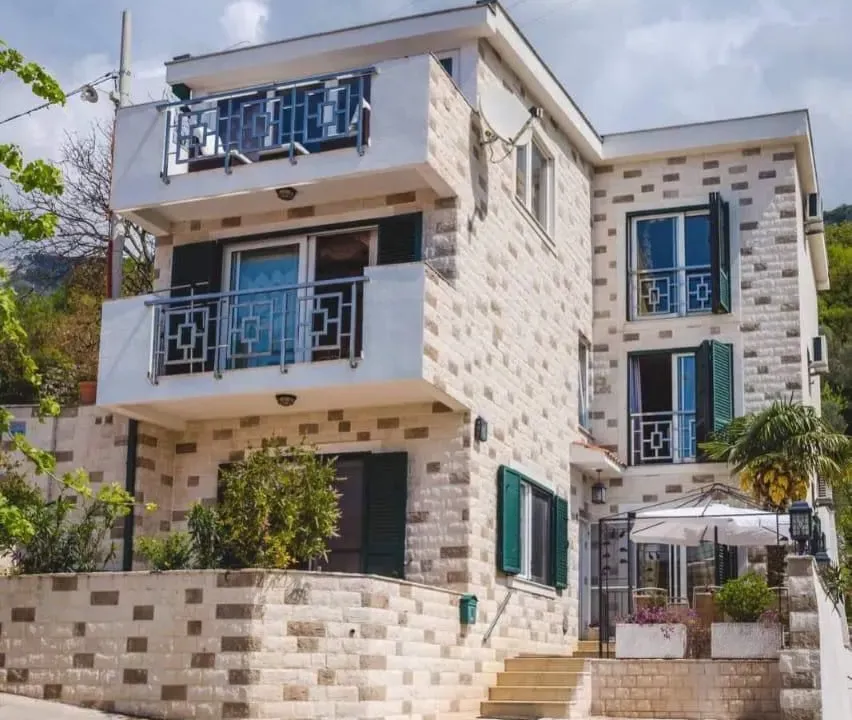 Prodaja, kuća, 200m², Bečići, Budva