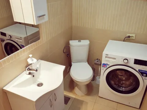 Izdavanje, jednosoban stan, 59m², Blok 5, Podgorica - image 11