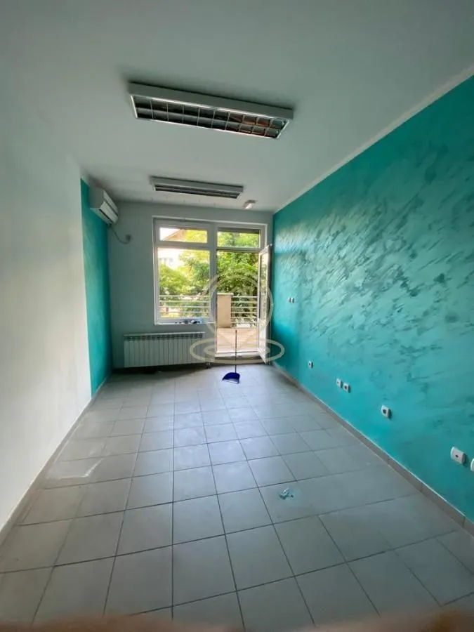 Rent, office space, 20m², Čukarica, Beograd
