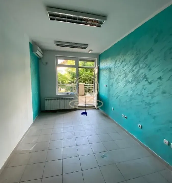 Rent, office space, 20m², Čukarica, Beograd