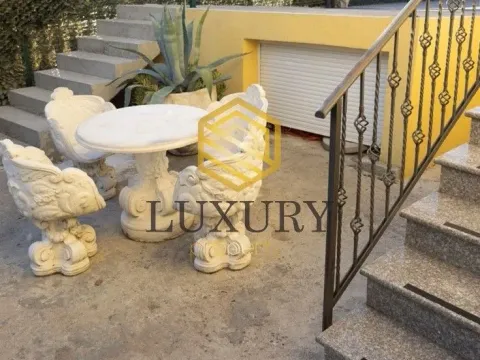 Izdavanje, kuća, 111m², Lastva Grbaljska, Kotor - image 3