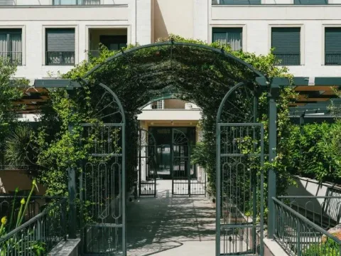 Sale, three bedroom apartment, 98m², Donja Lastva, Tivat - image 2