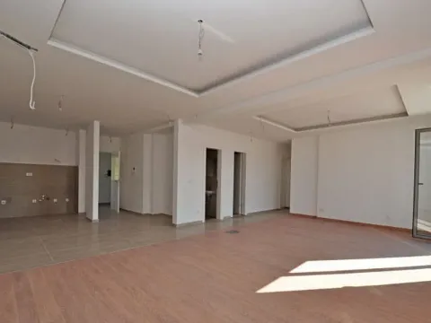 Prodaja, stan, 44m², Tivat, Crna Gora - image 7