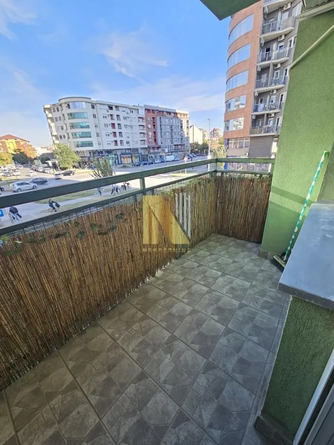Izdavanje, garsonjera, 25m², Bulevar Evrope, Novi Sad Sve Podlokacije