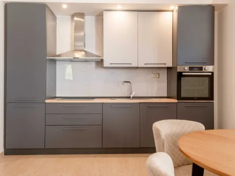 Prodaja, dvosoban stan, 106m², Dobrota, Kotor - image 9