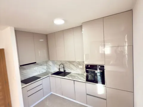 Rent, two bedroom apartment, 70m², City Kvart, Podgorica - image 2