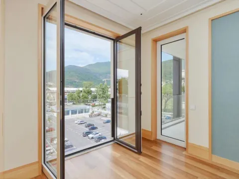 Prodaja, jednosoban stan, 77m², Porto Montenegro, Tivat - image 9