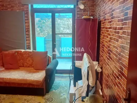 Prodaja, dvosoban stan, 60m², Zemun Sve Podlokacije, Beograd