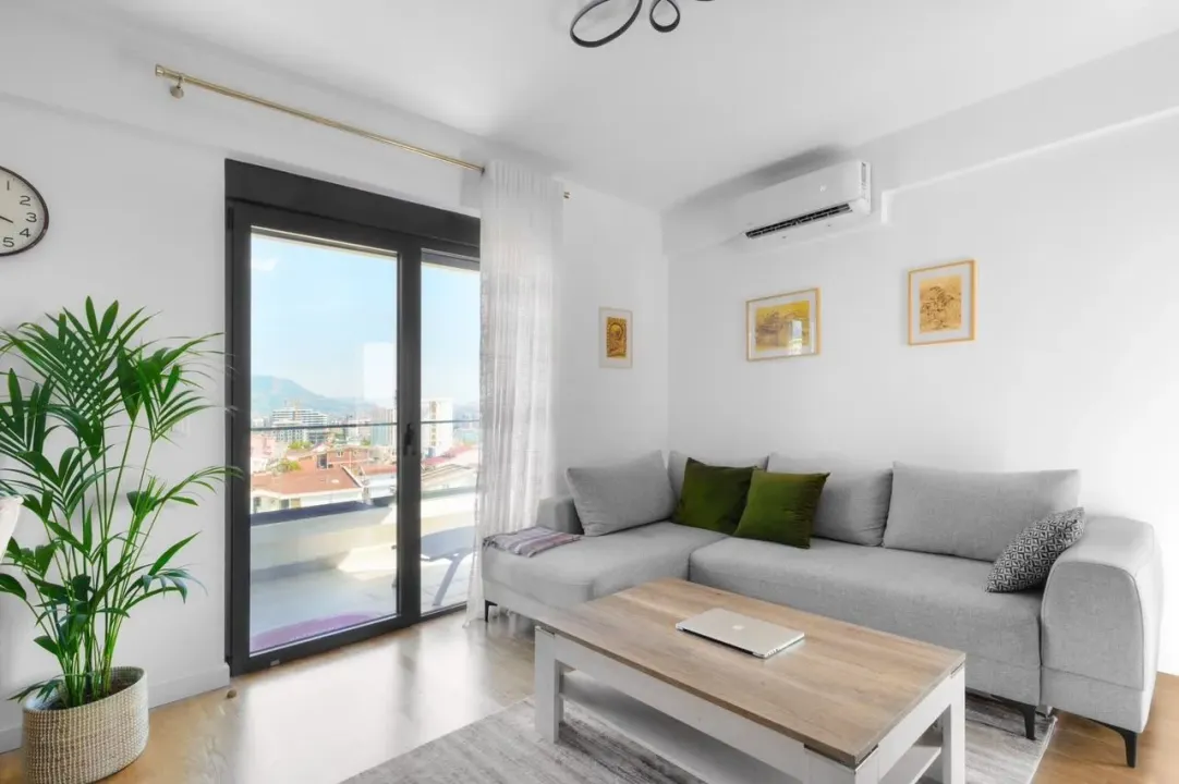 Prodaja, dvosoban stan, 70m², Šušanj, Bar