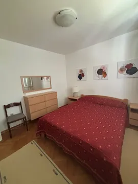 Izdavanje, jednosoban stan, 68m², Centar, Tivat - image 5