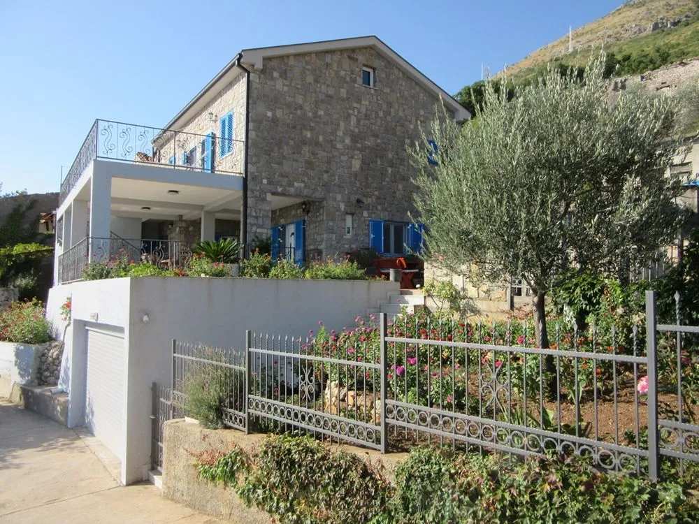 Sale, house, 197m², Reževići, Budva