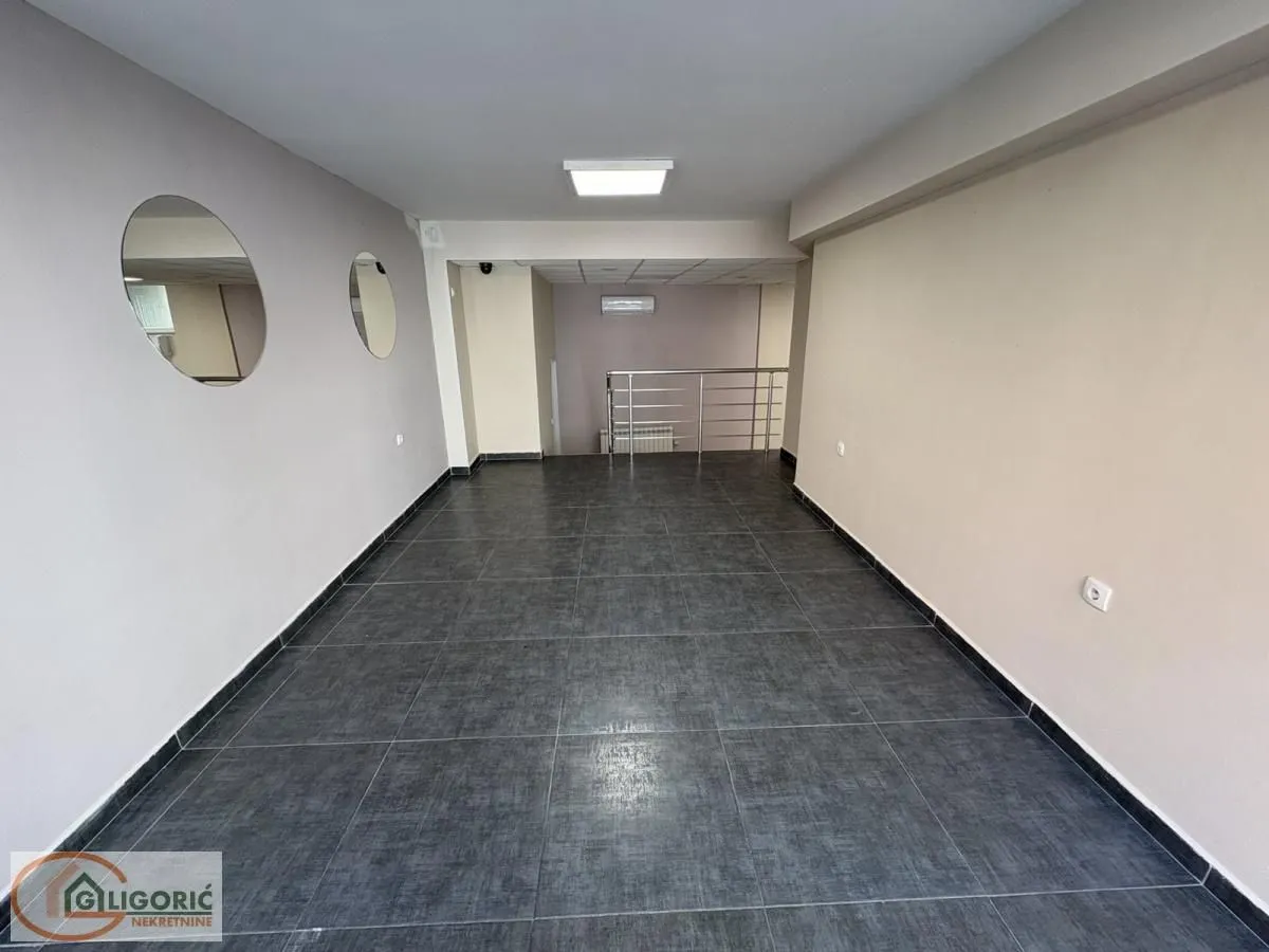 Rent, office space, 90m², Crveni Krst, Beograd