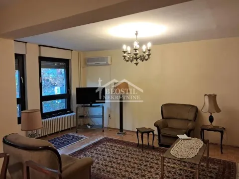 Izdavanje, četvorosoban stan, 110m², Kalenić Pijaca, Vračar Sve Podlokacije - image 2