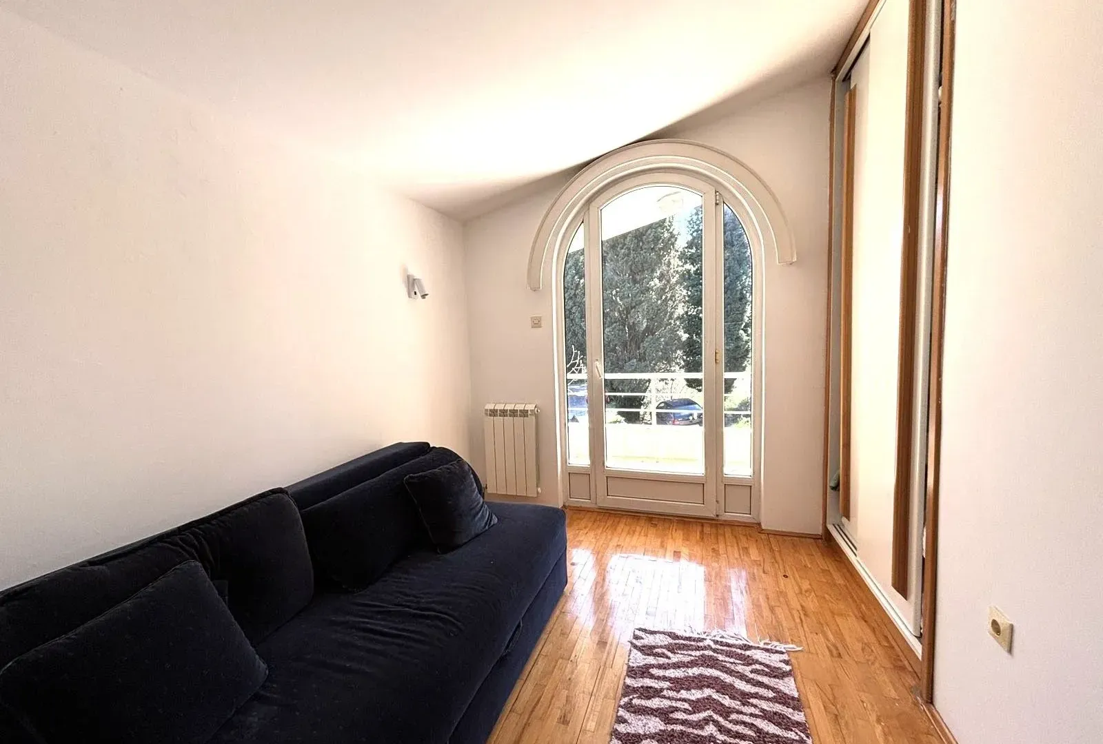 Rent, house, 300m², Zagorič, Podgorica
