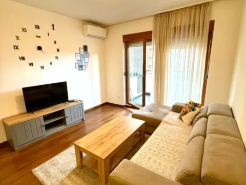 Izdavanje, jednosoban stan, 50m², Master Kvart, Podgorica - image 3