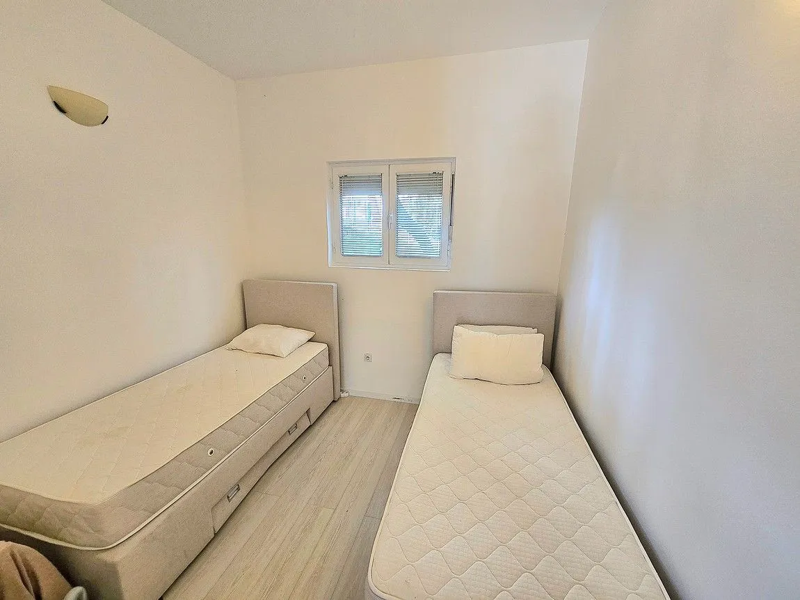 Prodaja, dvosoban stan, 62m², Golubovina, Budva