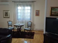 Izdavanje, kuća, 350m², Savski Venac, Beograd - image 2