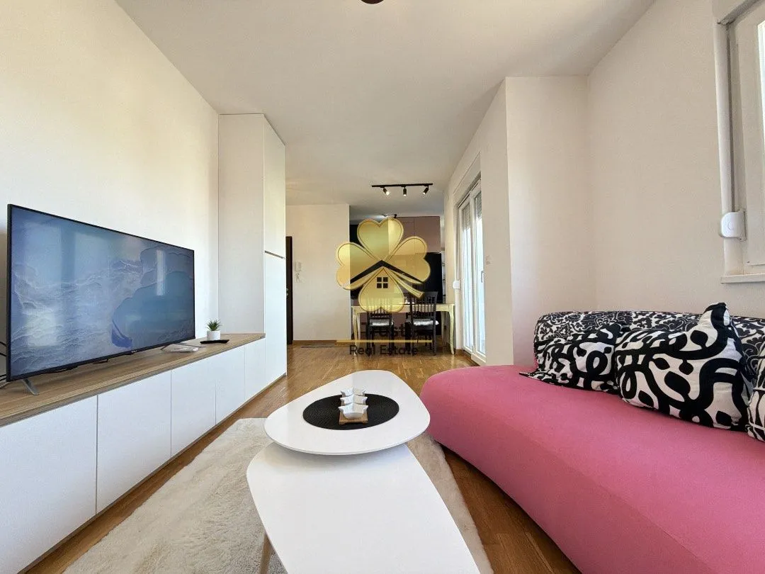 Rent, one bedroom apartment, 50m², City Kej, Podgorica