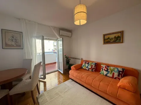 Sale, one bedroom apartment, 39m², Budva, Crna Gora - image 12