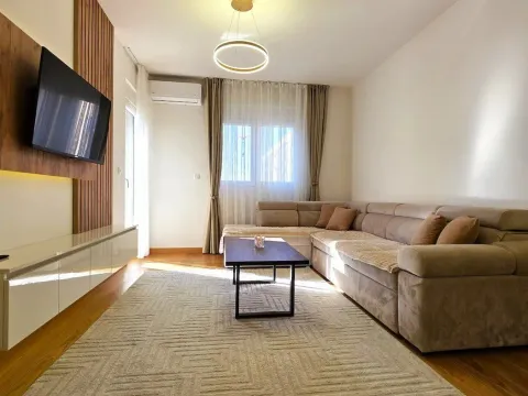 Rent, apartment, 48m², City Kvart, Podgorica - image 1