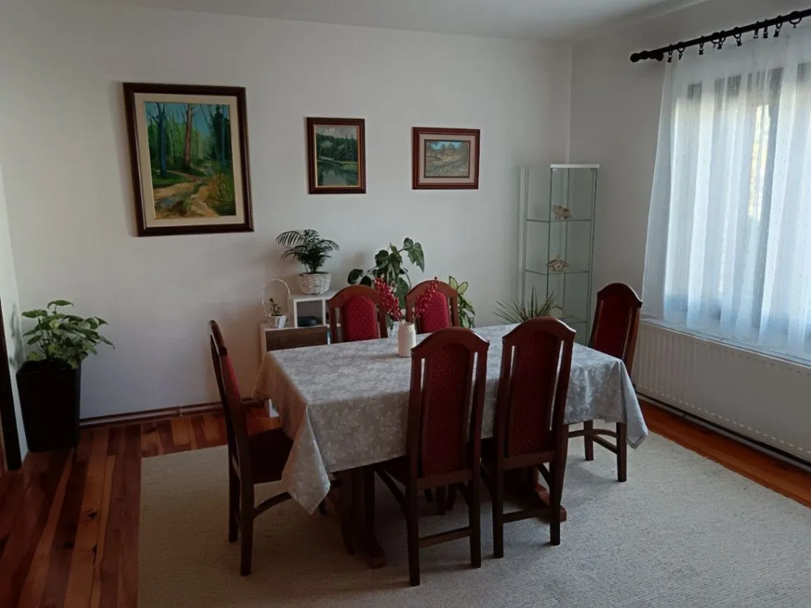 Prodaja, kuća, 256m², Zlatibor, Srbija