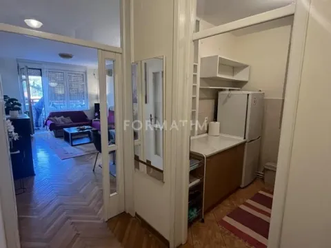 Izdavanje, dvosoban stan, 55m², Savski Venac, Beograd - image 17