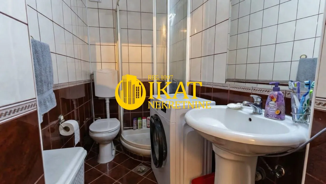Sale, three bedroom apartment, 69m², Vračar Sve Podlokacije, Beograd