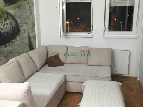 Stan in Bulevar patrijarha Pavla