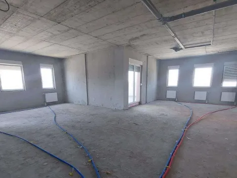 Prodaja, poslovni prostor, 668m², Vidovdansko naselje, Novi Sad Sve Podlokacije - image 8