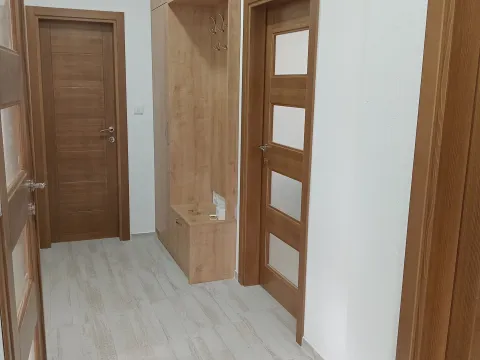 Rent, two bedroom apartment, 70m², Radanovići, Kotor - image 2