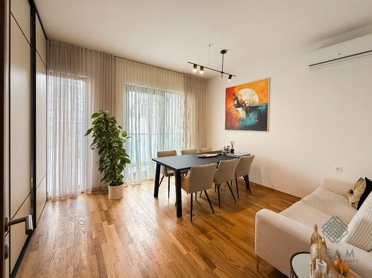 Prodaja, dvosoban stan, 52m², Tološka šuma, Podgorica