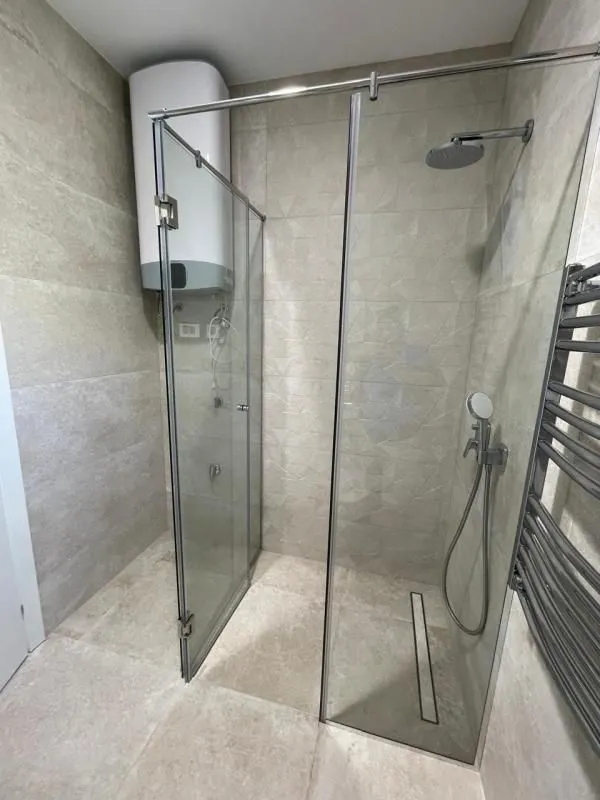 Sale, two bedroom apartment, 76m², Dobrota, Kotor