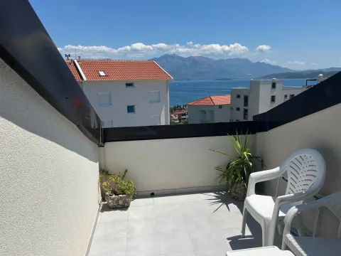 Rent, two bedroom apartment, 68m², Đenovići, Herceg Novi - image 11