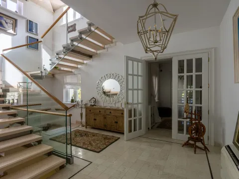 Rent, house, 587m², Dobrota, Kotor - image 13