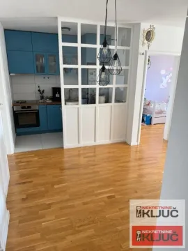 Prodaja, trosoban stan, 59m², Petrovaradin, Novi Sad - image 2