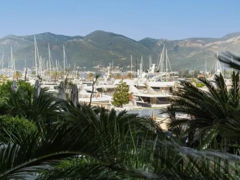 Prodaja, jednosoban stan, 81m², Porto Montenegro, Tivat - image 3