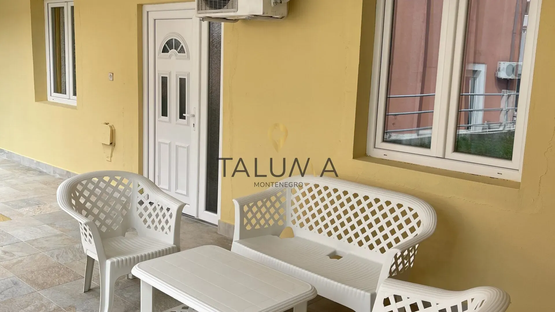 Sale, house, 300m², Sutomore, Bar