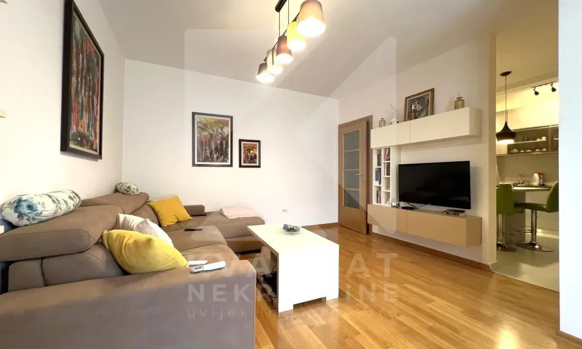 Prodaja, jednosoban stan, 48m², Stari Aerodrom, Podgorica