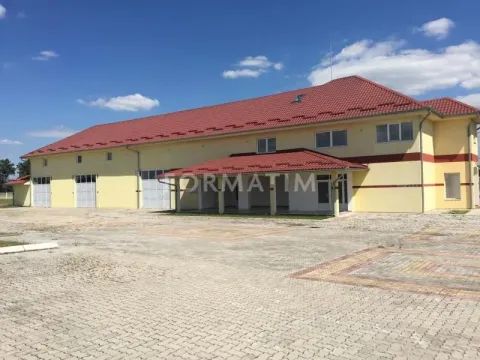 Prodaja, poslovni prostor, 1100m², Veliki Crljeni, Lazarevac - image 3