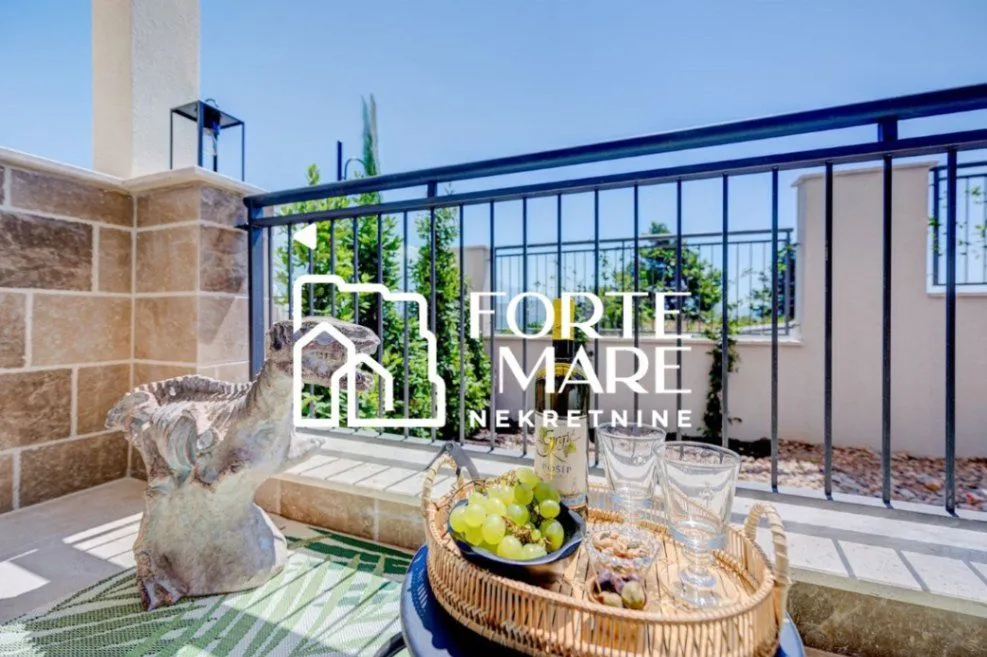Prodaja, jednosoban stan, 59m², Luštica Bay, Tivat