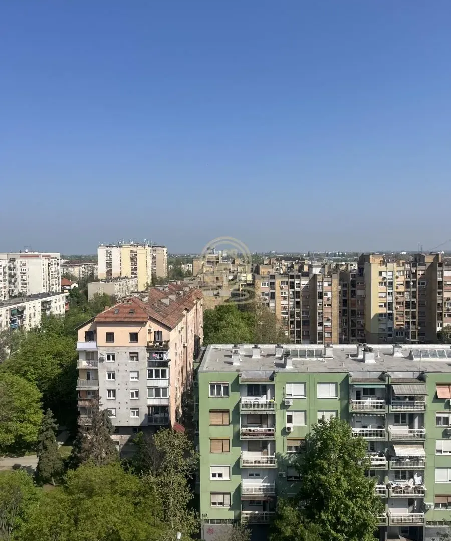 Prodaja, garsonjera, 28m², Banatić, Novi Sad Sve Podlokacije